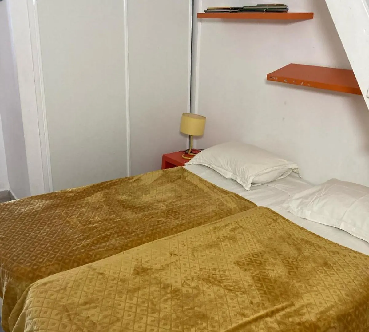 Appart vue mer 7/9p, accès direct plage et piscine Seze Appartamento